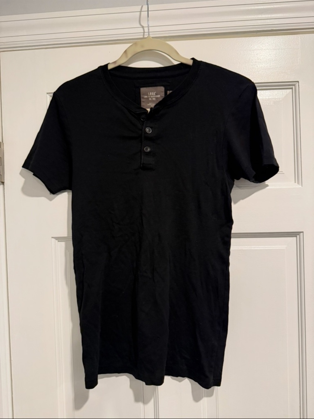 L.O.G.G Men's‎ Black Short-Sleeve Henley Shirt size Small